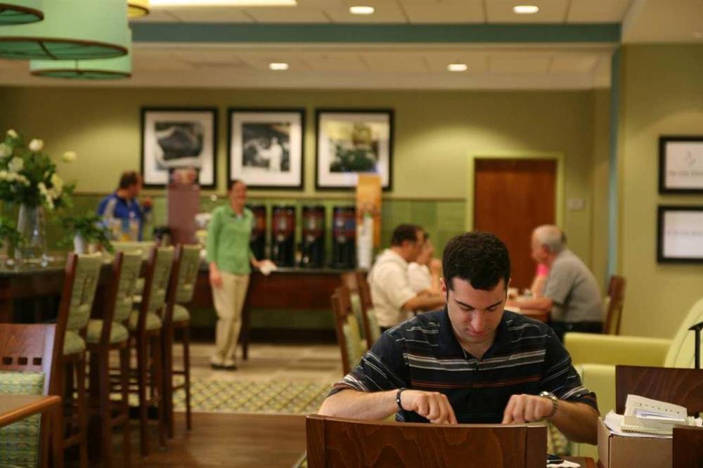 Hampton Inn Bermuda Run / Advance Restoran fotoğraf